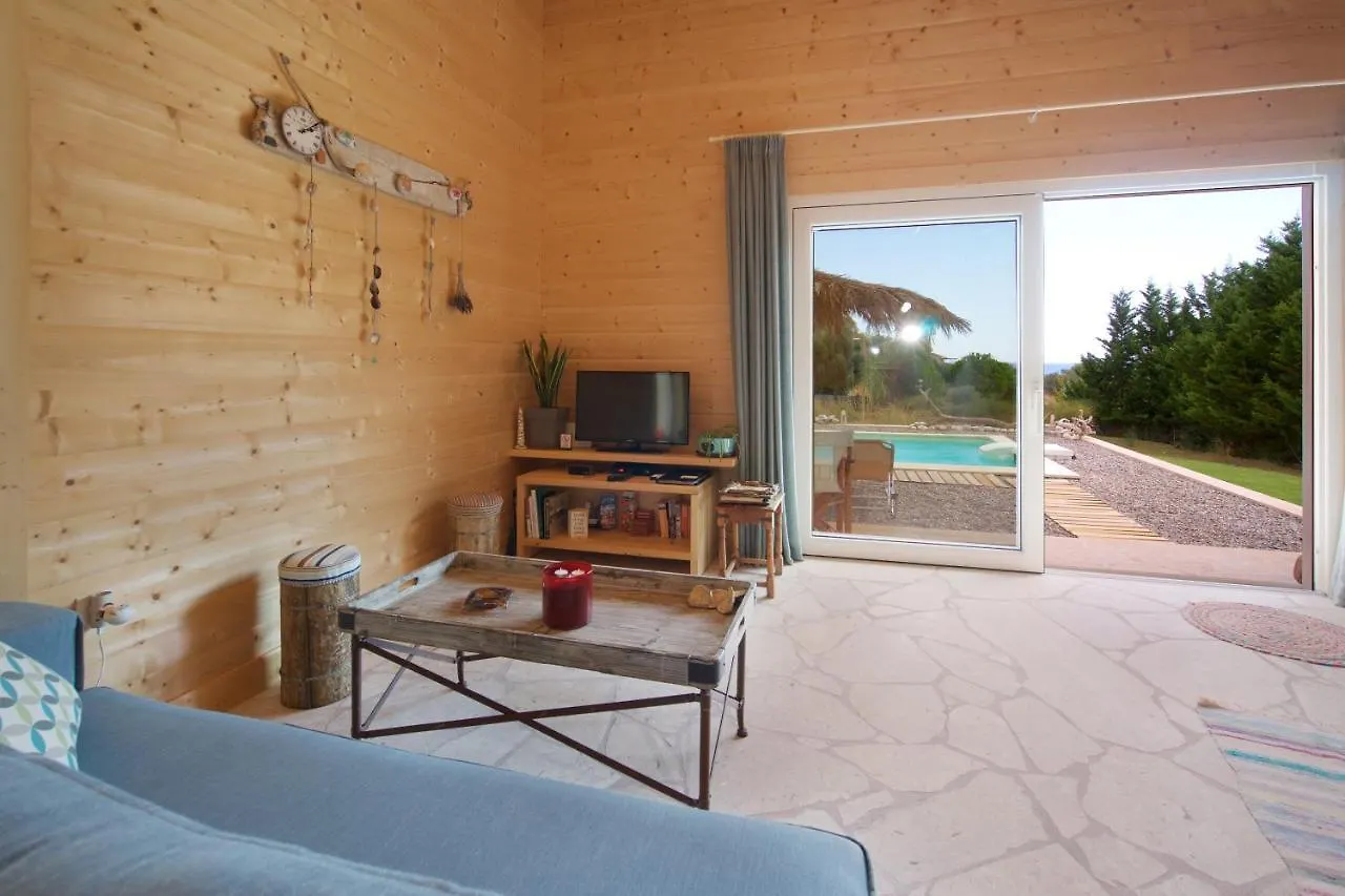Driftwood Villa Karavados