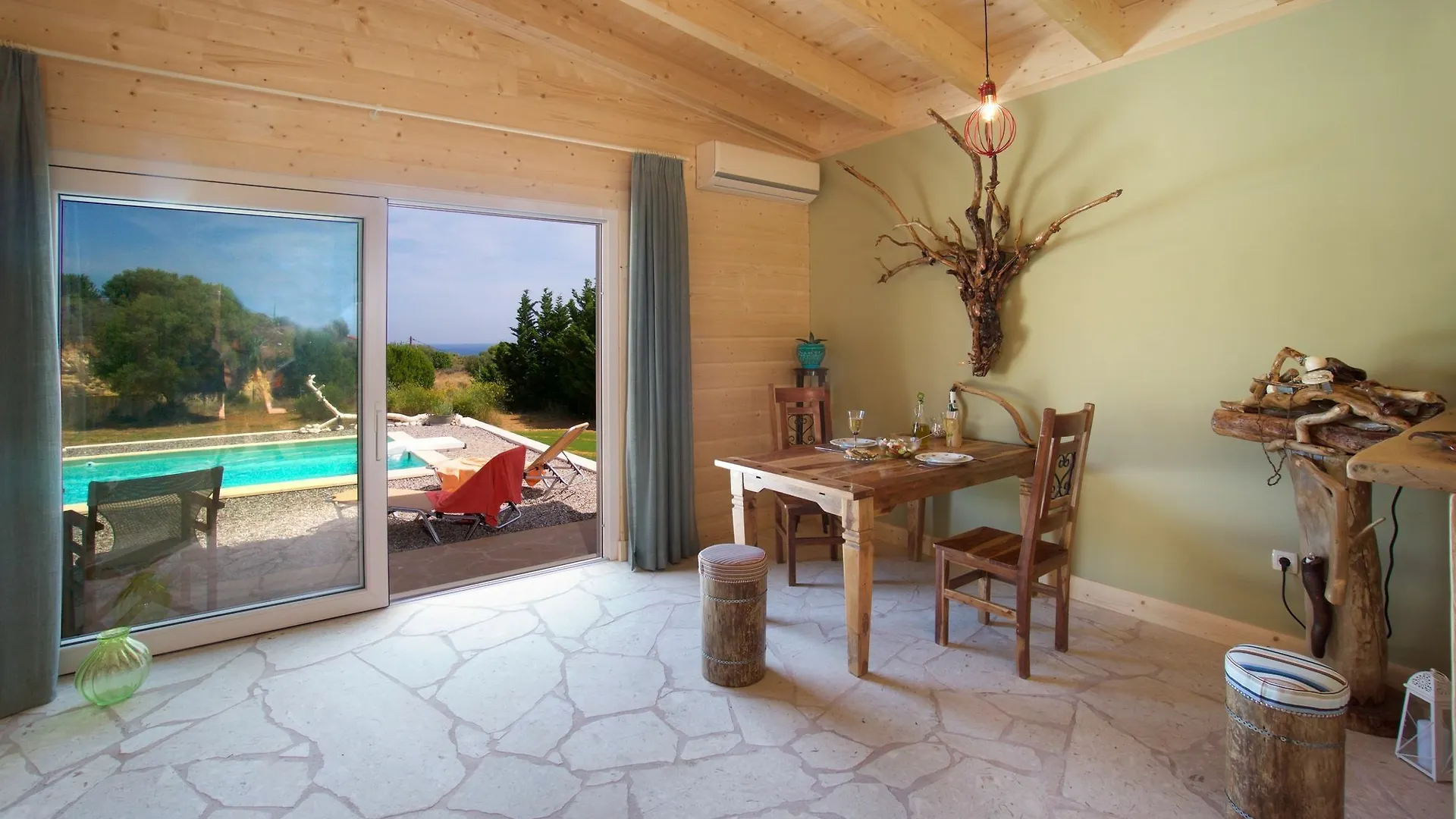 Driftwood Villa Karavados 0*,