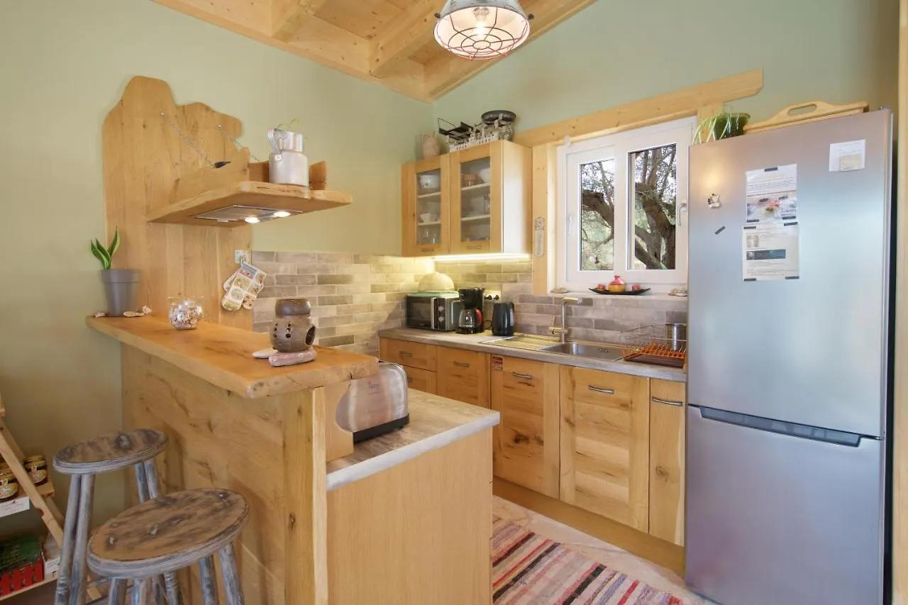 Driftwood Villa Karavados