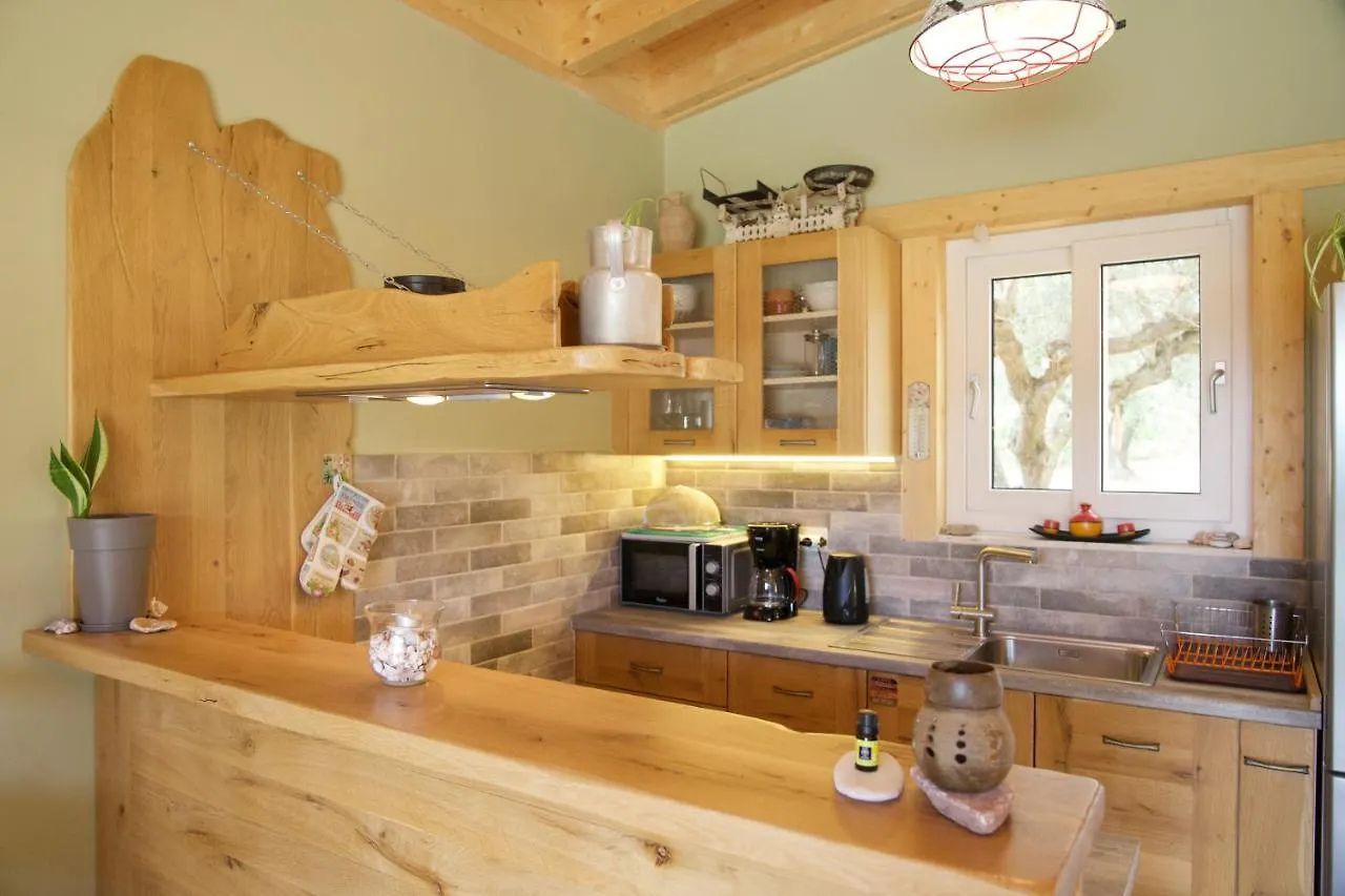 Driftwood Villa Karavados