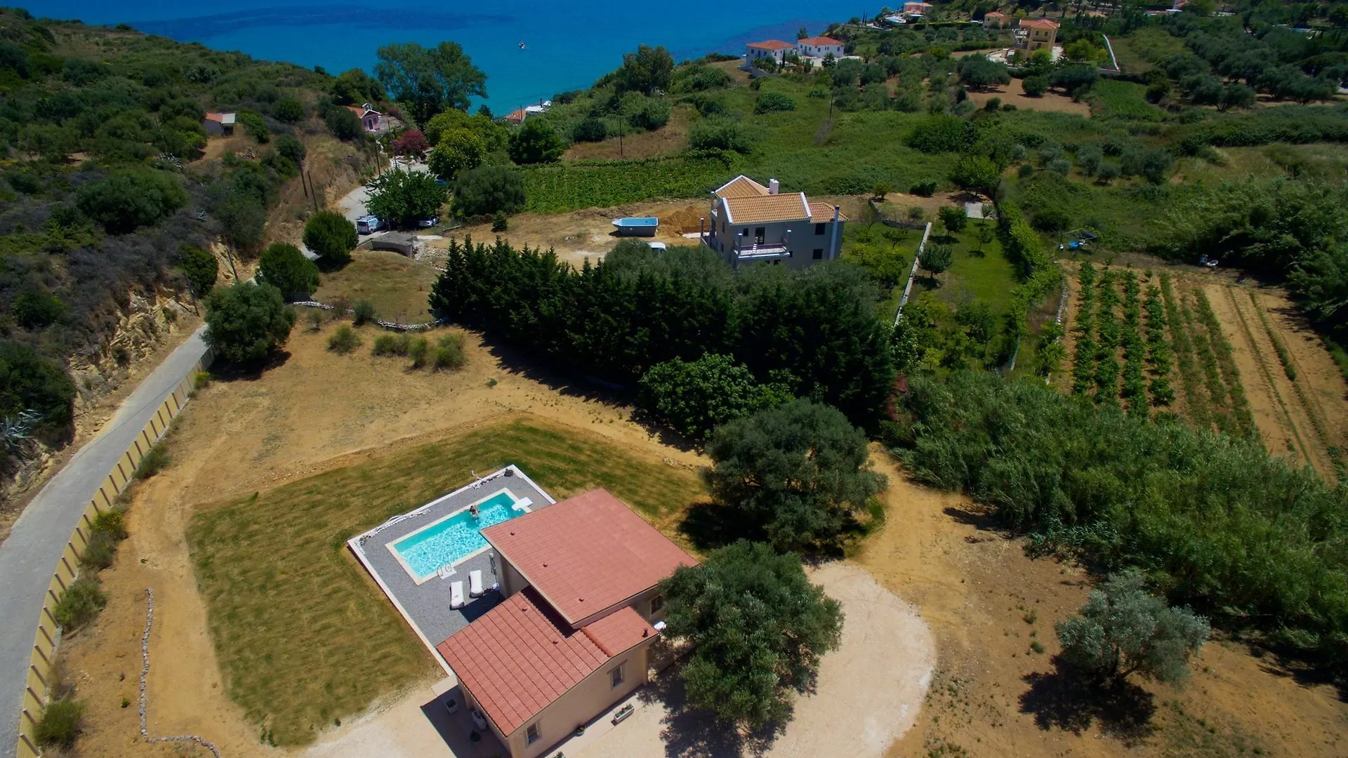 Driftwood Villa Karavados